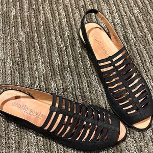 Gentle Souls by Kenneth Cole Women's Lee Wedge Sandal